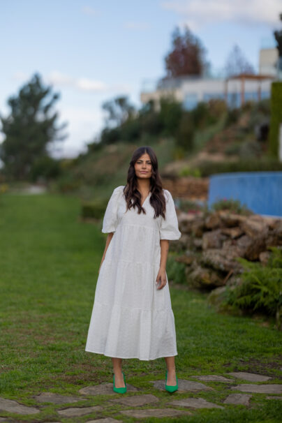 Vestido midi tecido bordado