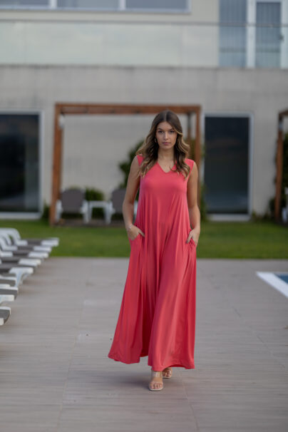 Vestido comprido decote em V